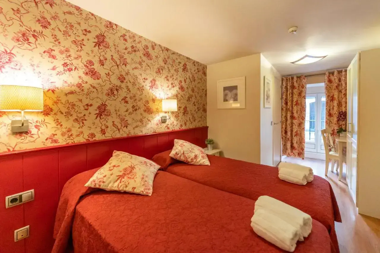 Photo - Hostal Matheu