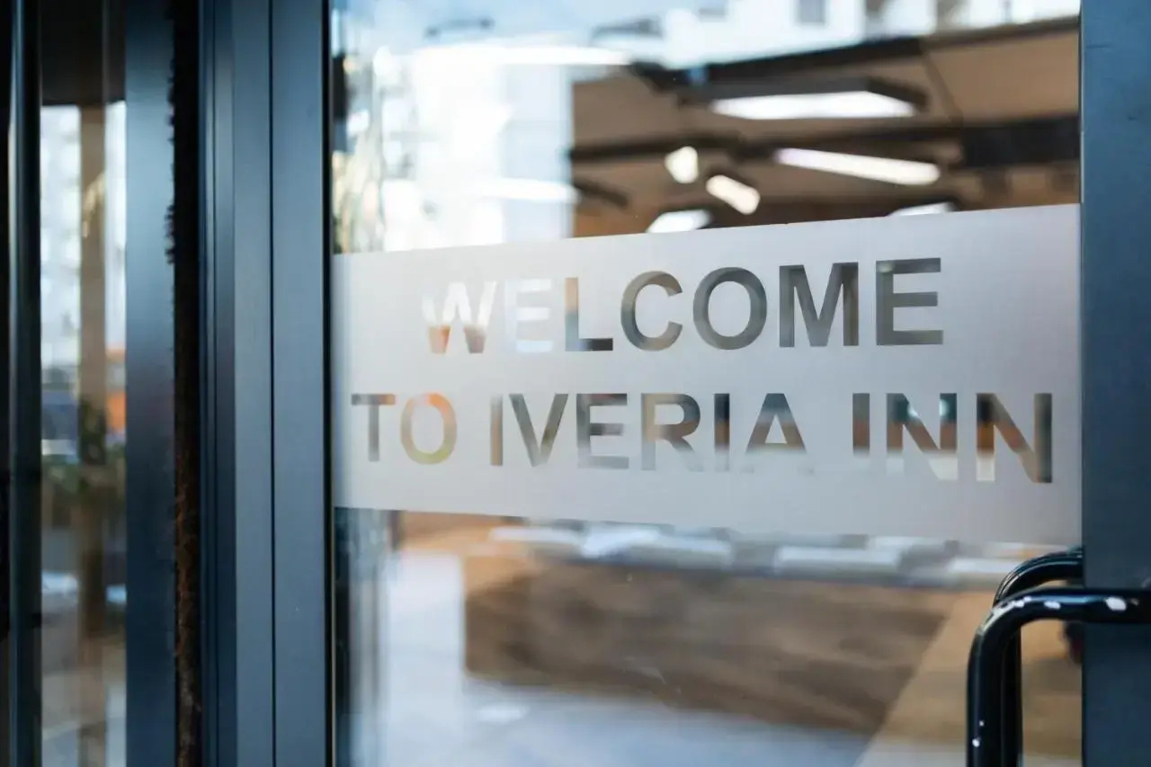 Foto - Iveria Inn Tbilisi