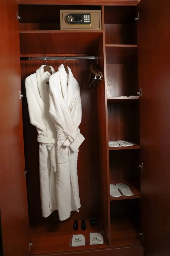 Foto - Mir Luxe Plaza