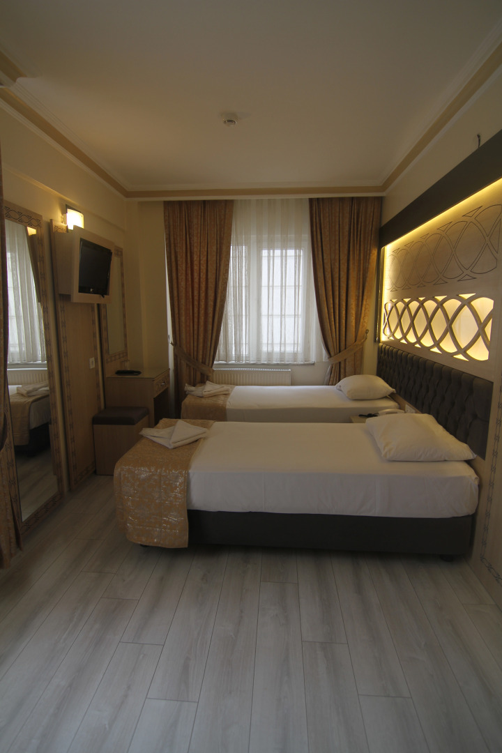 Photo - Grand Liza Hotel