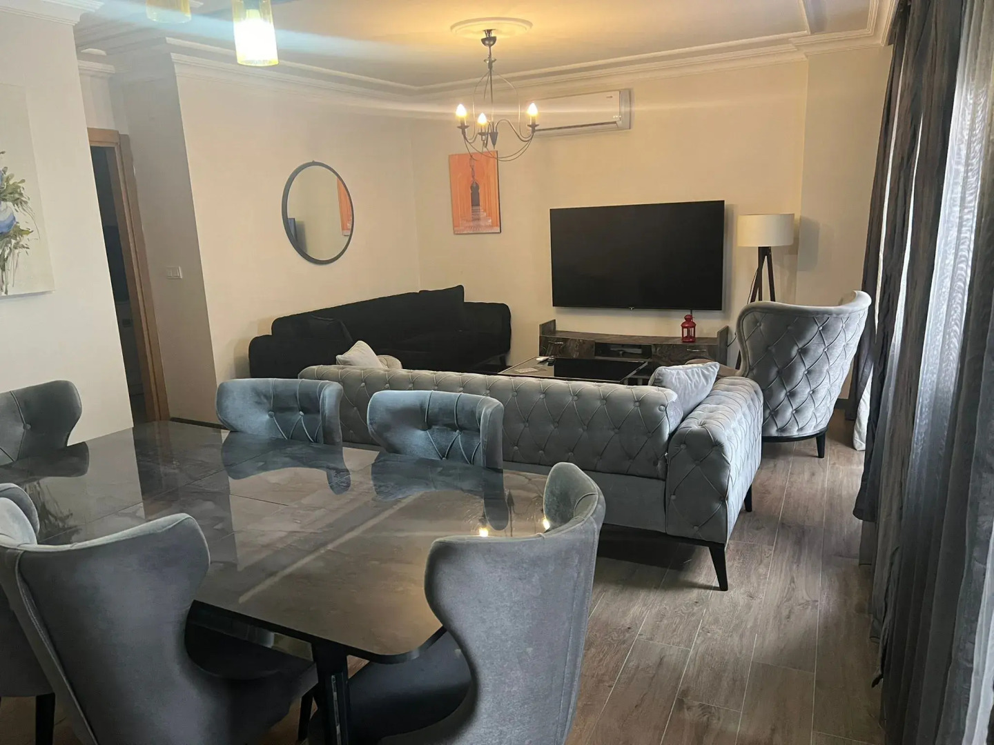 Photo - Solo Suites Hotel