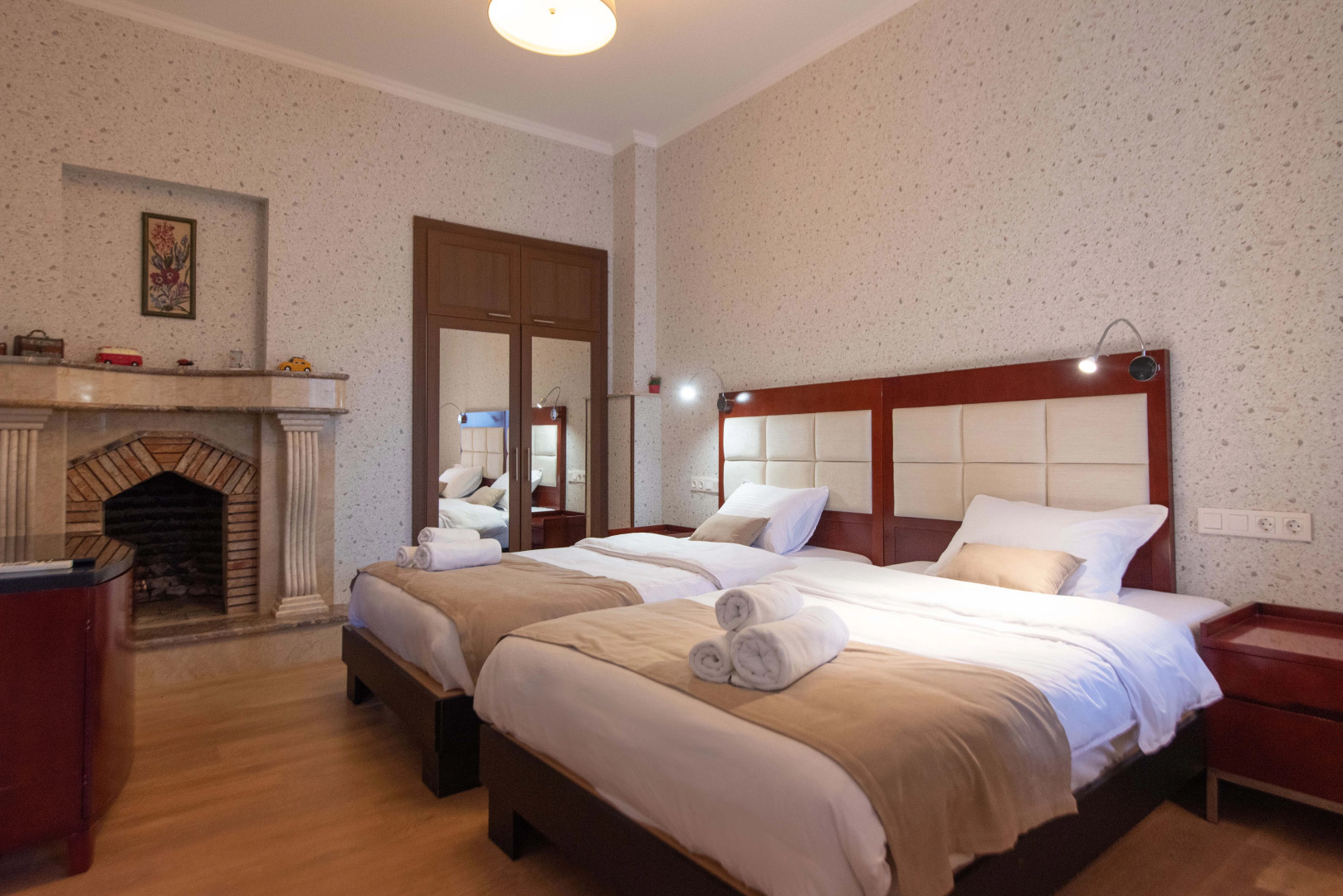 Photo - Kraveli Hotel