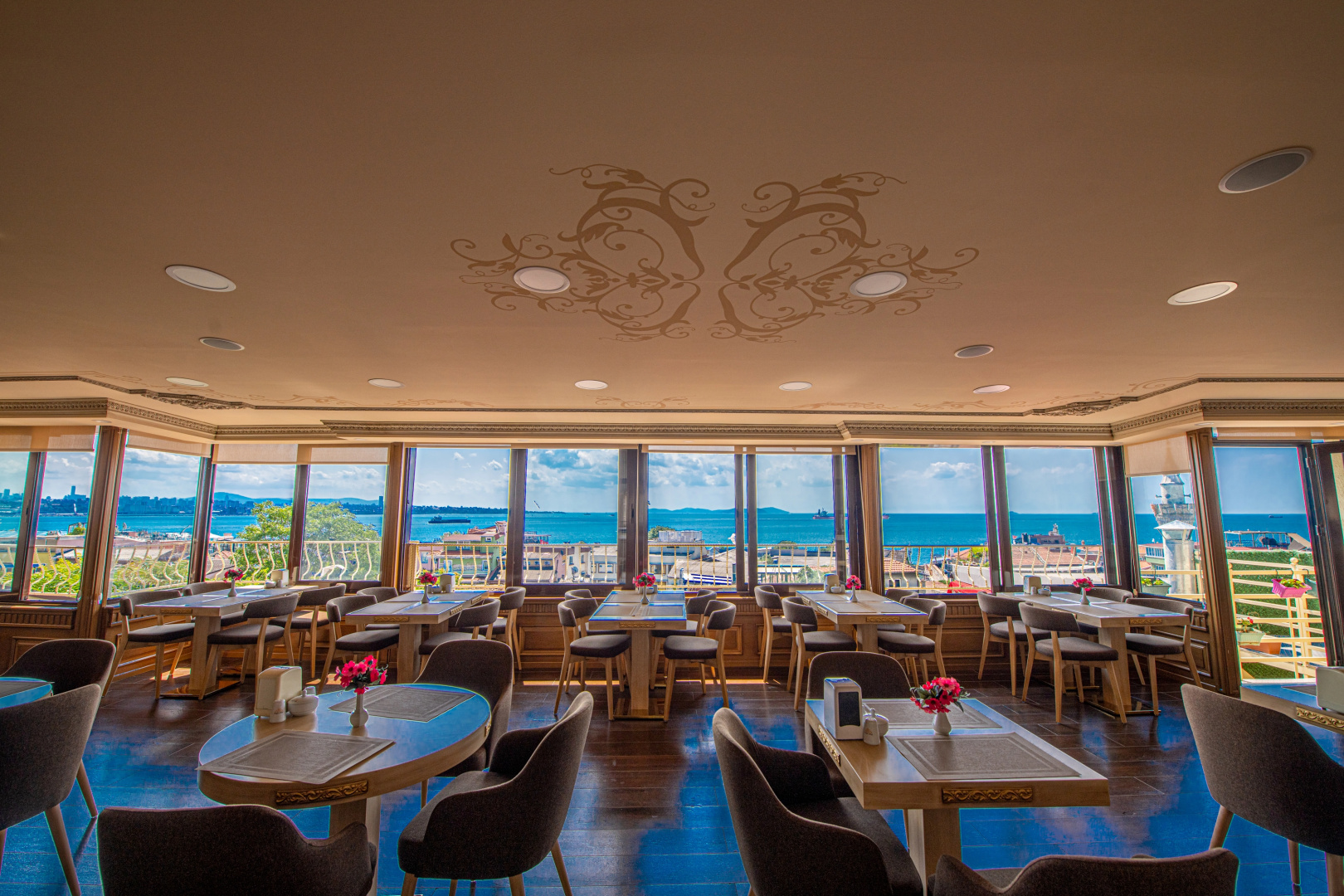 Foto - Kaftan Hotel