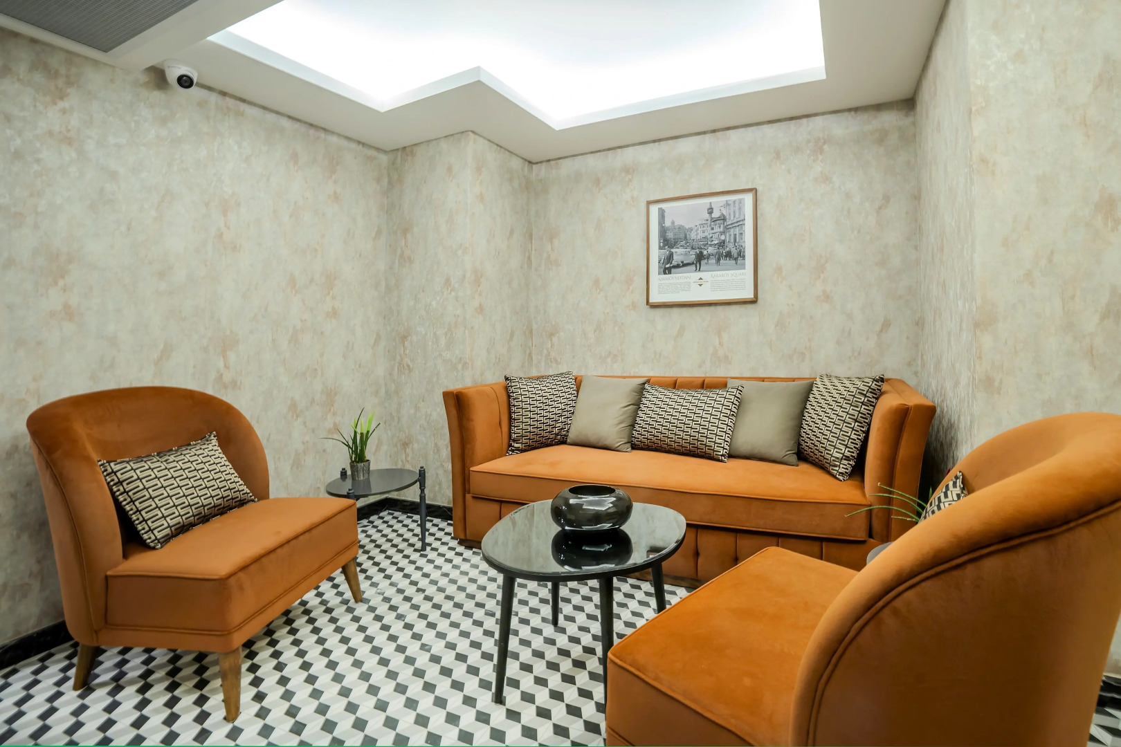 Photo - Center Hill Hotel