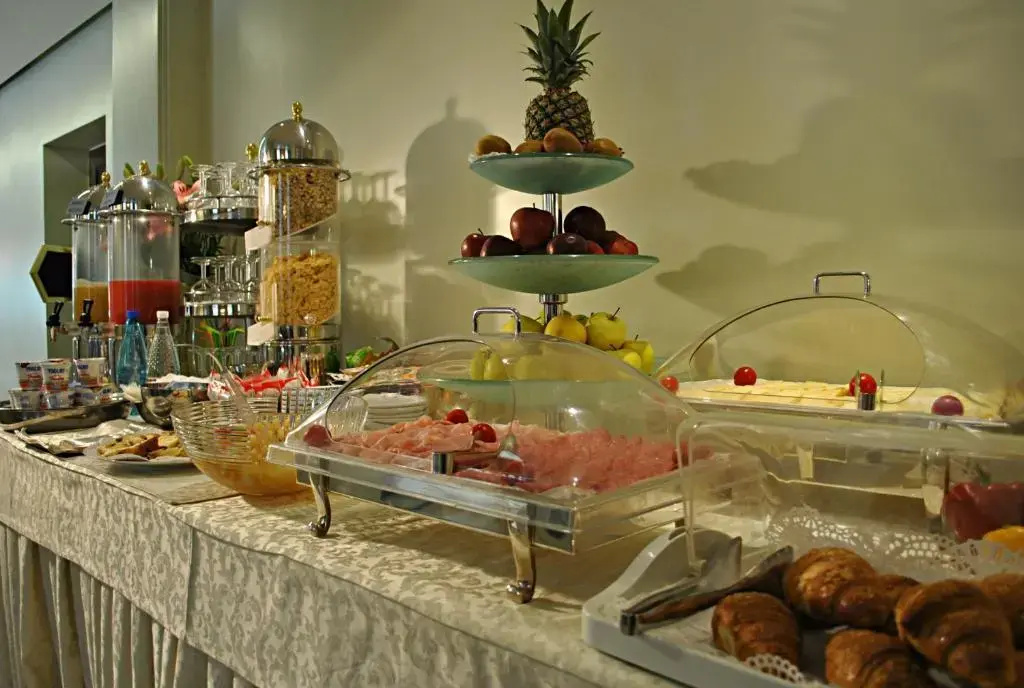 Photo - Carlton Capri Hotel