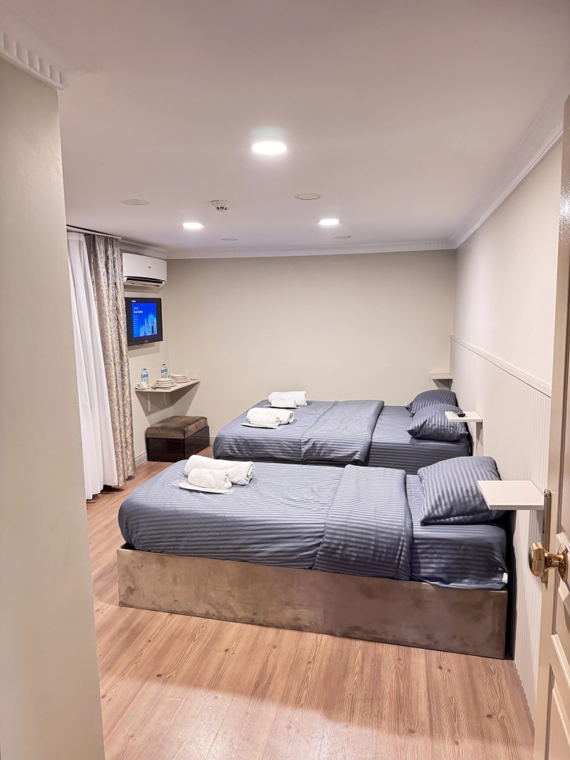 Photo - RENOVA CiTY HOTEL