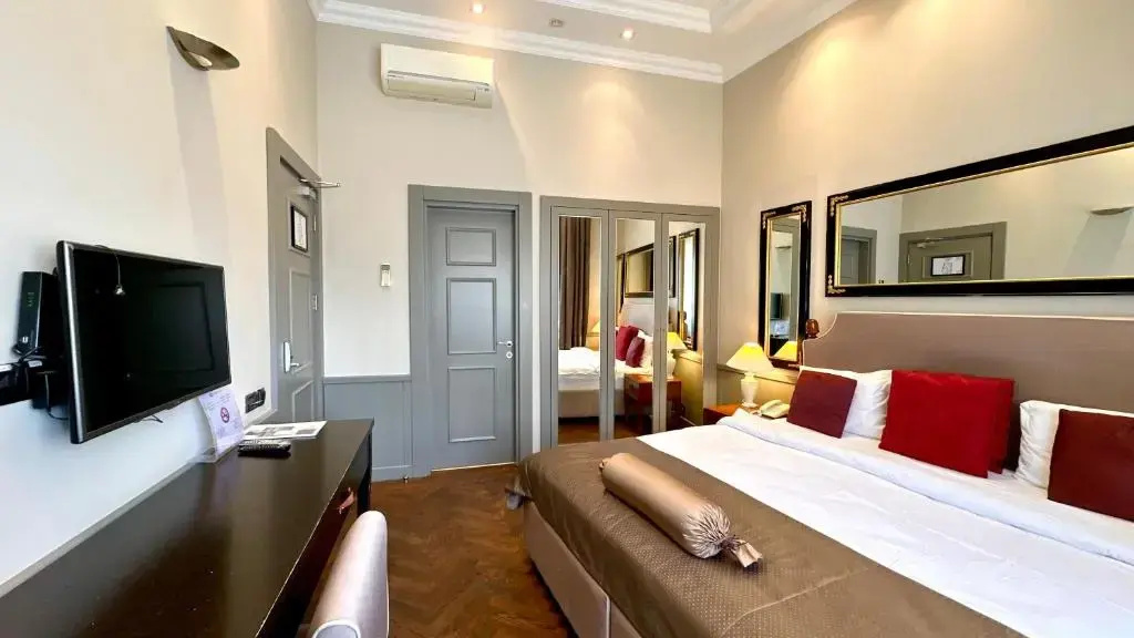 Photo - Seven Rooms Boutique Hotel