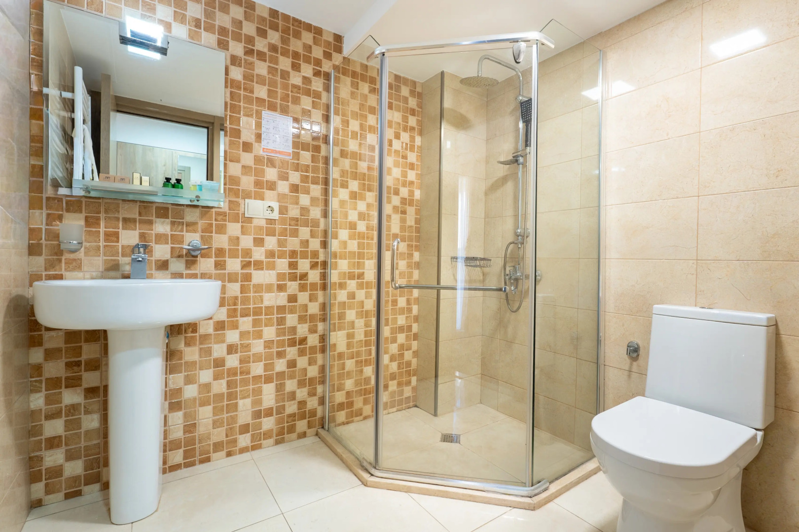 Foto - Hotel Somi Inn