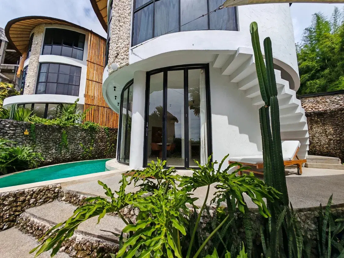 Photo - Hillstone Luxury Village