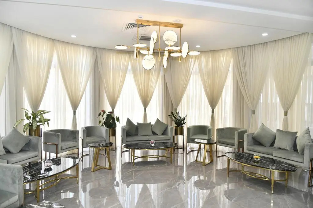 Photo - Krokus Plaza