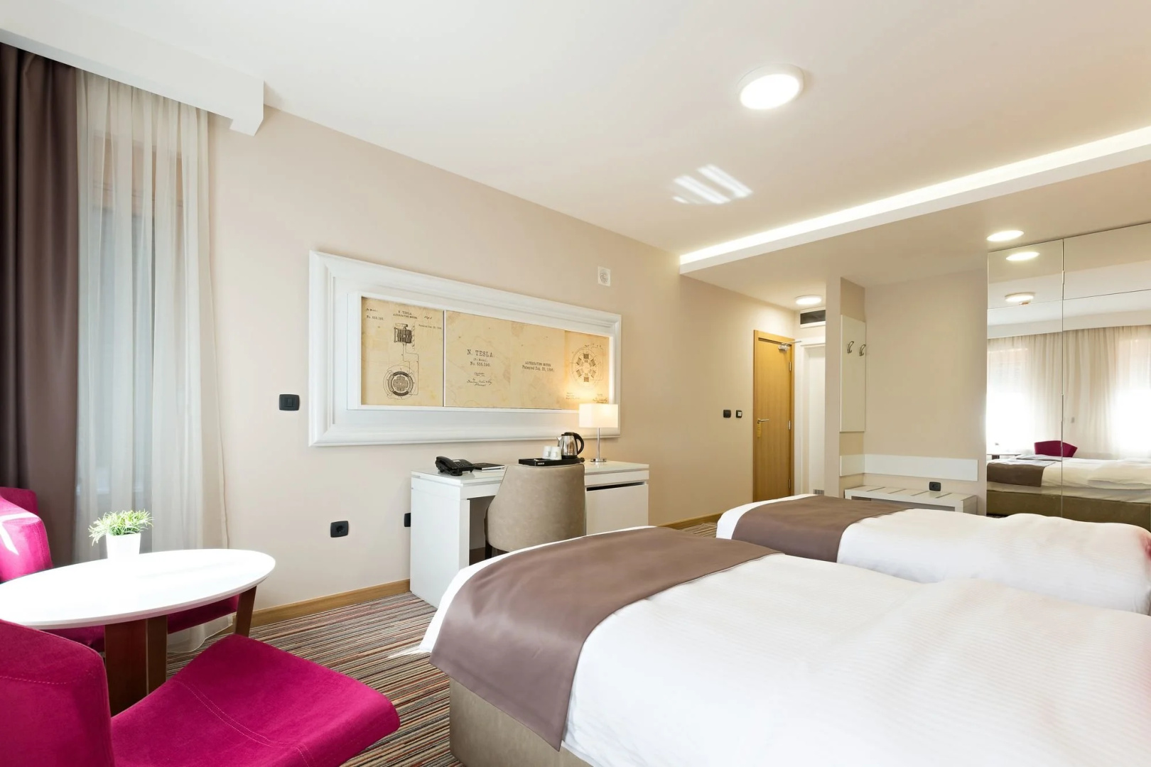 Foto - Hotel TESLA - Smart Stay Garni