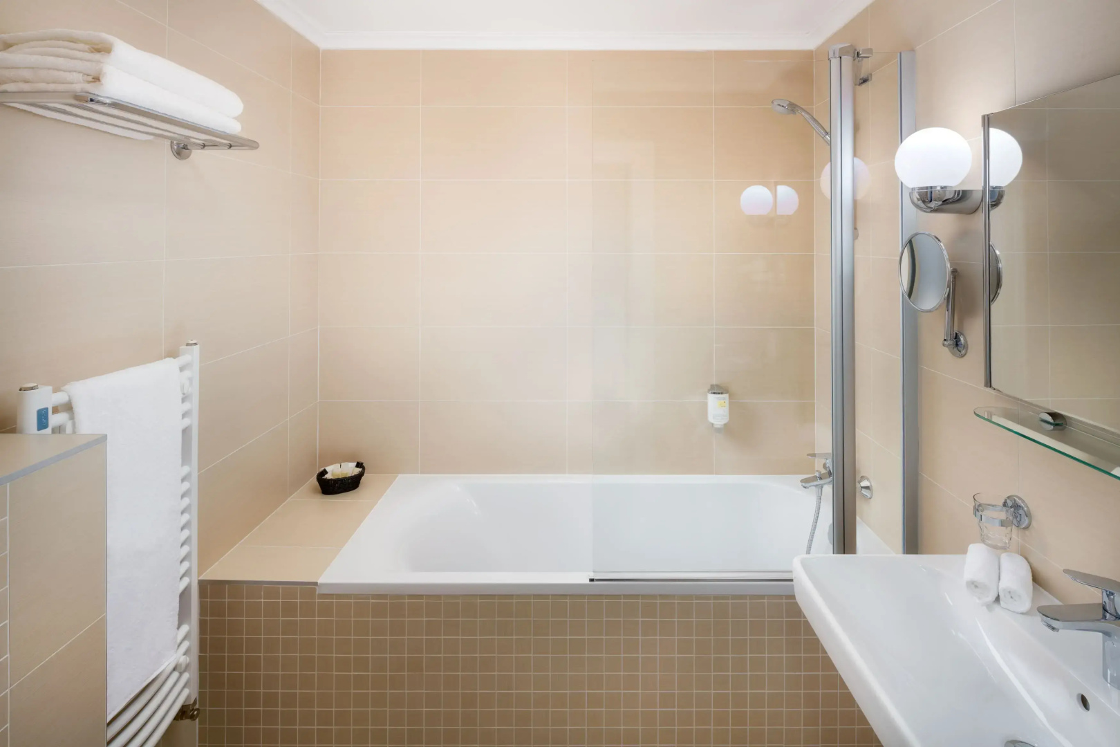 Photo - Boutique Seven Days Hotel