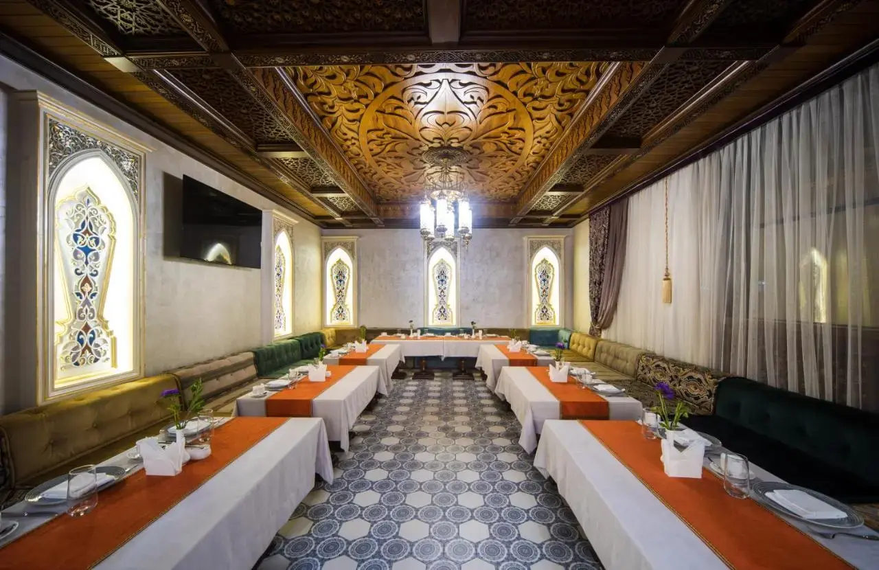 Photo - Manor Hotel