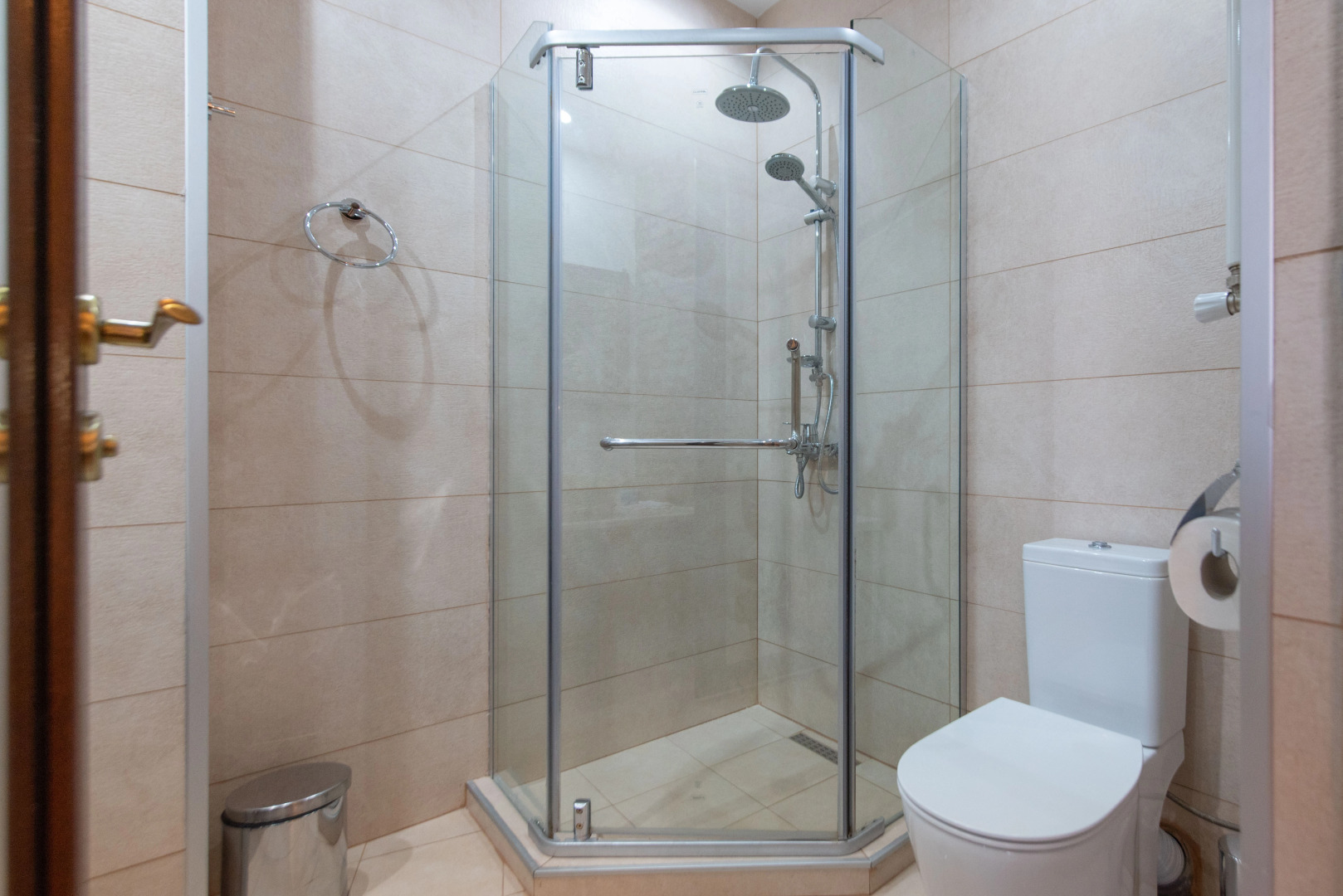 Photo - Kraveli Hotel