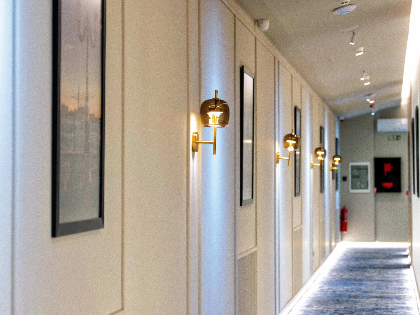 Photo - Central Square Hotel