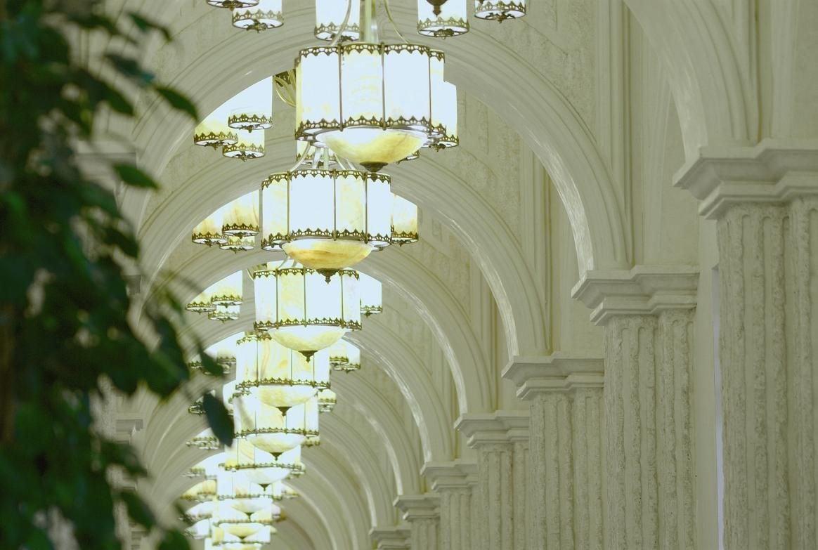 Foto - The Convention Center & Royal Suites Hotel