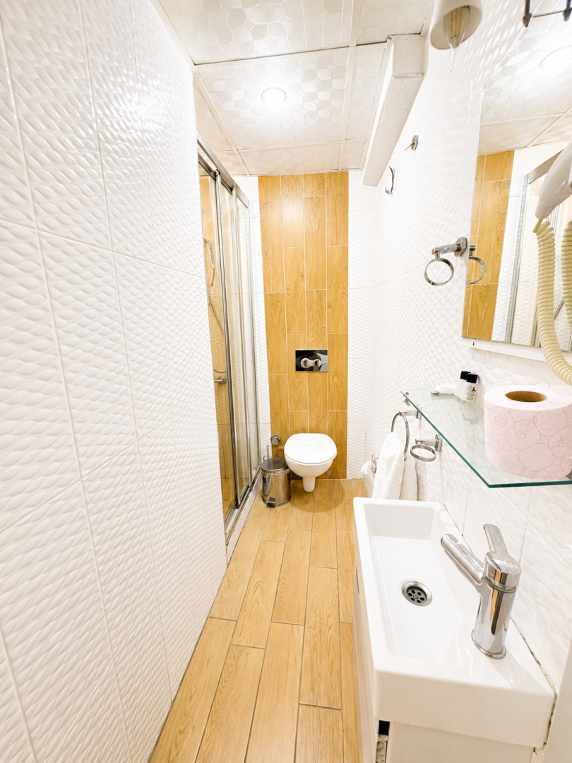 Foto - Crowned Plus Hotel