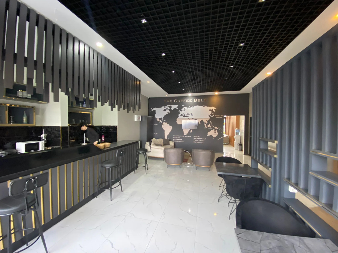 Photo - Continental Airport Hotel