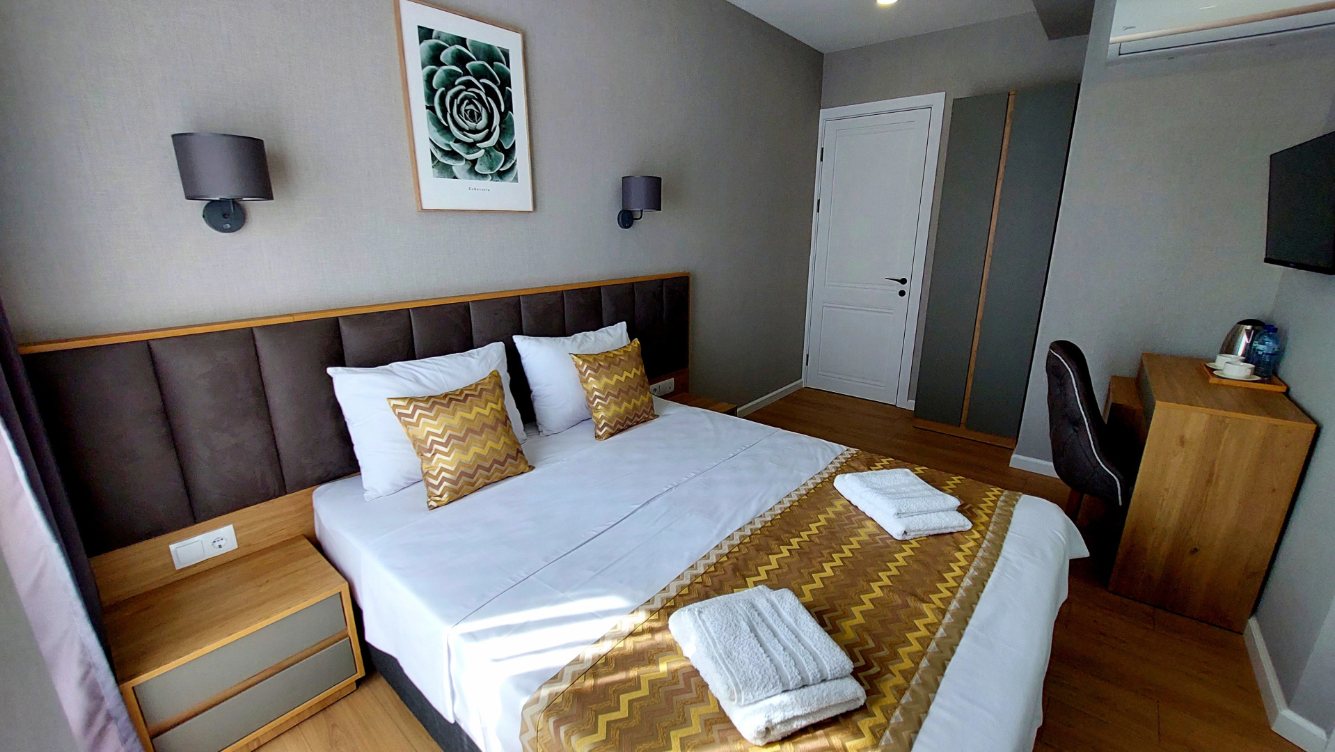 Photo - Falcon Boutique Hotel