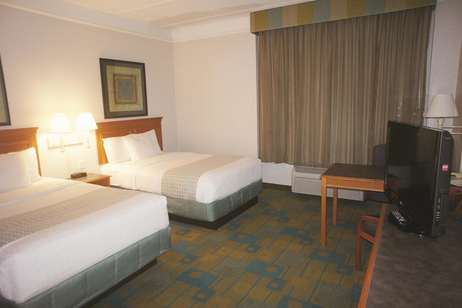 Photo - La Quinta Inn & Suites by Wyndham Austin Southwest