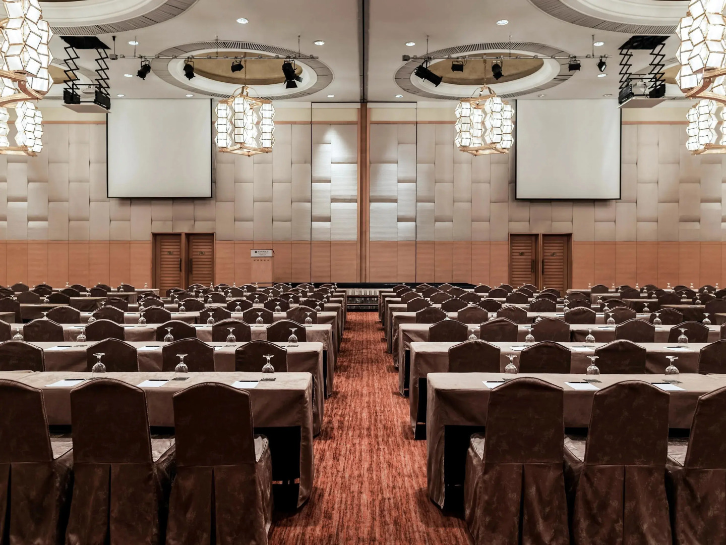 Foto - Pullman Kuala Lumpur City Centre Hotel & Residences