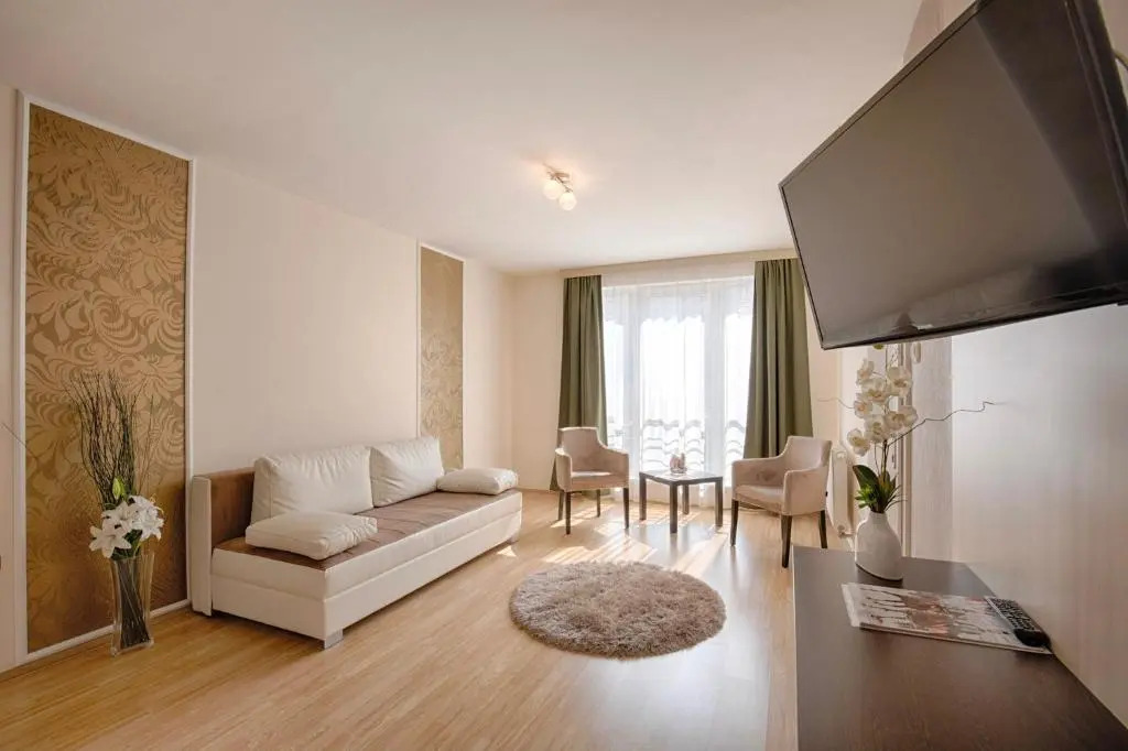 Photo - Triple M Hotel