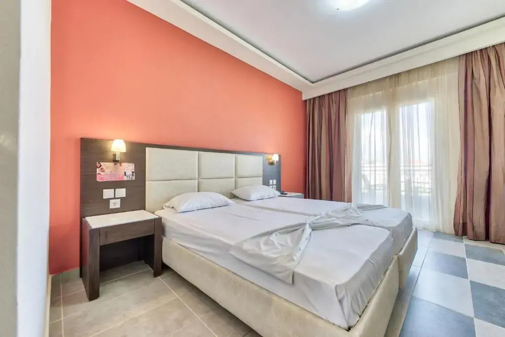 Photo - Majestic Hotel & Spa