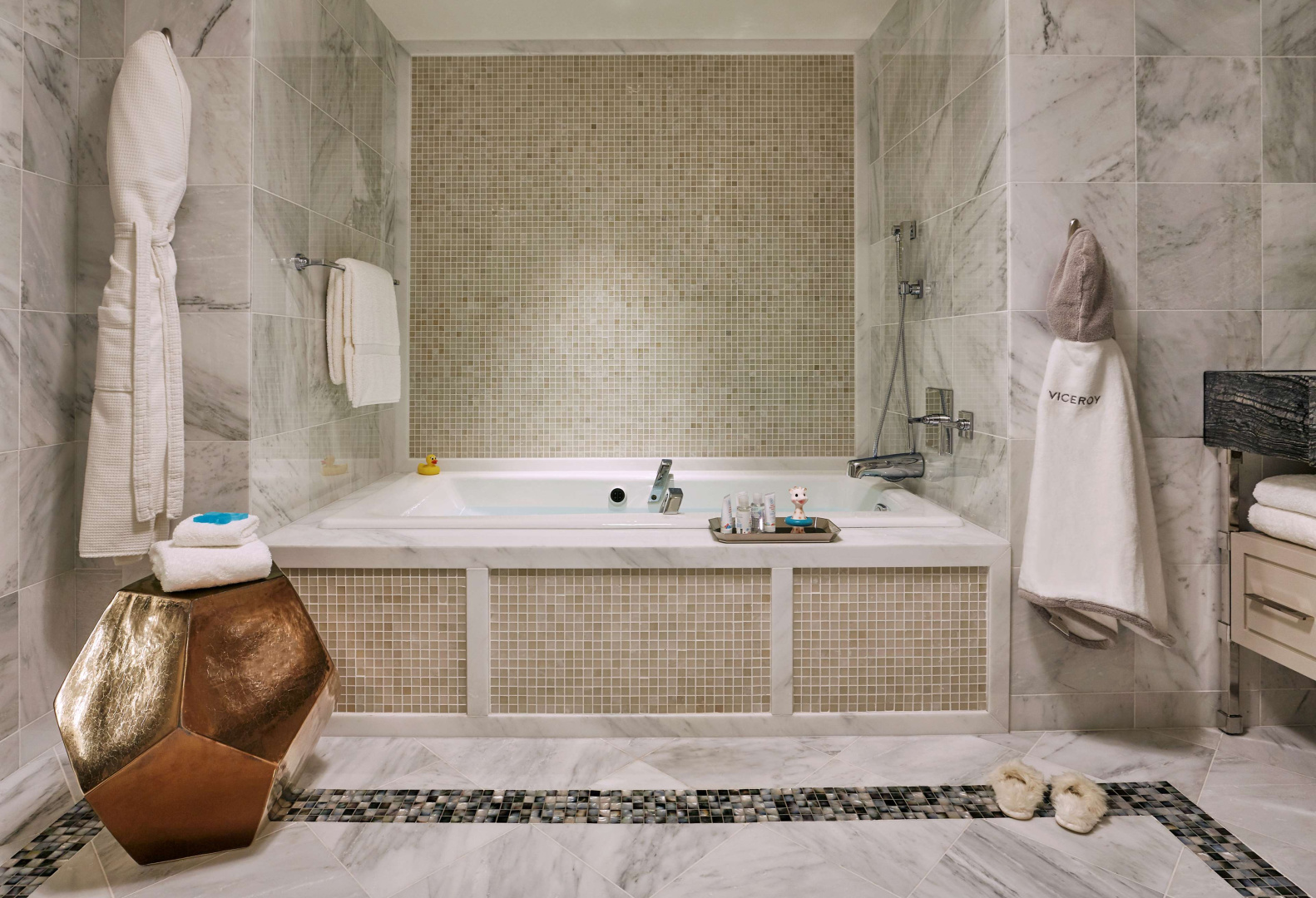 Photo - L'Ermitage Beverly Hills