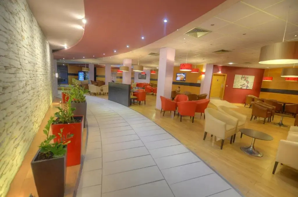 Photo - The Preluna Hotel