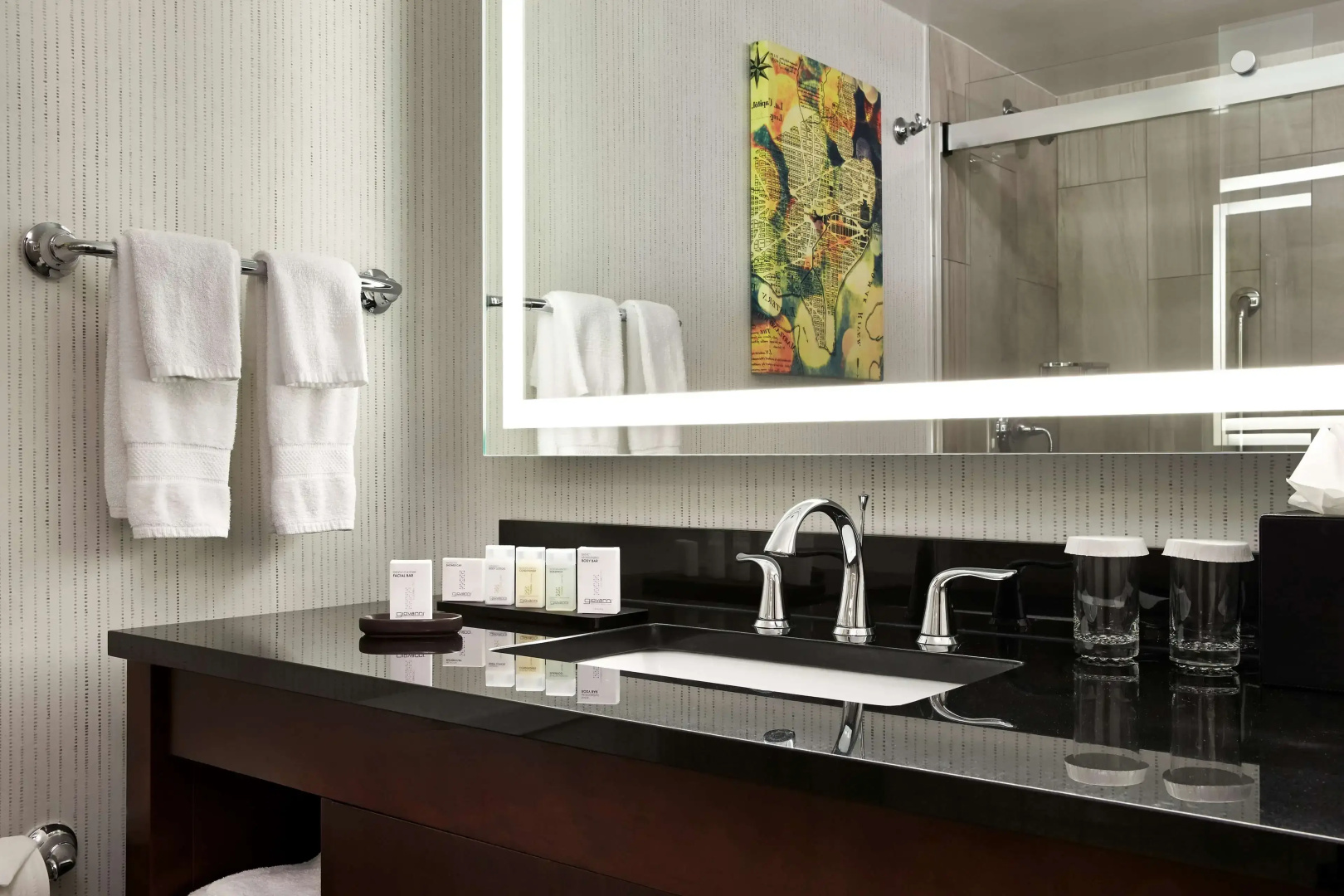 Photo - Embassy Suites by Hilton Washington DC Chevy Chase Pavilion