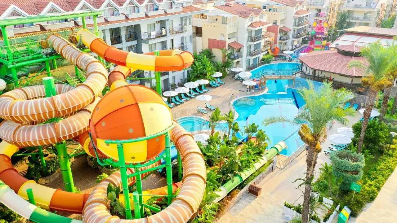 Photo - Crystal Aura Aqua Collection - Ultimate All Inclusive