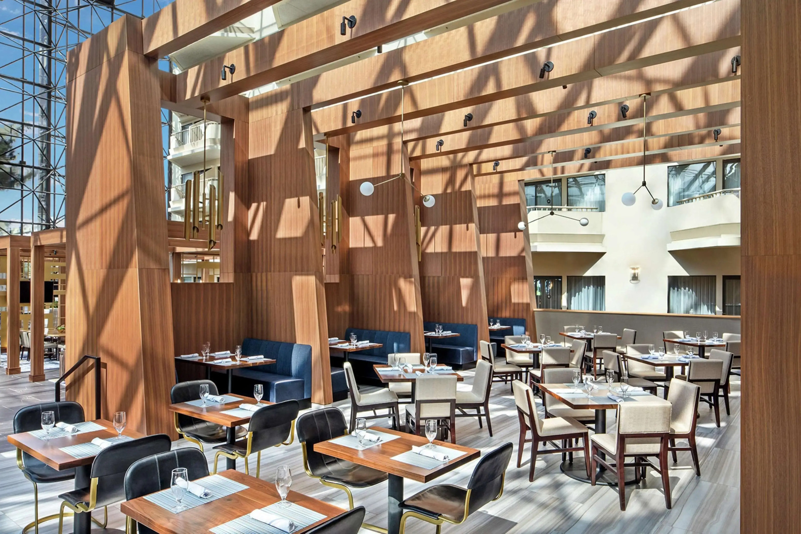 Foto - DoubleTree by Hilton Hotel Newark Airport