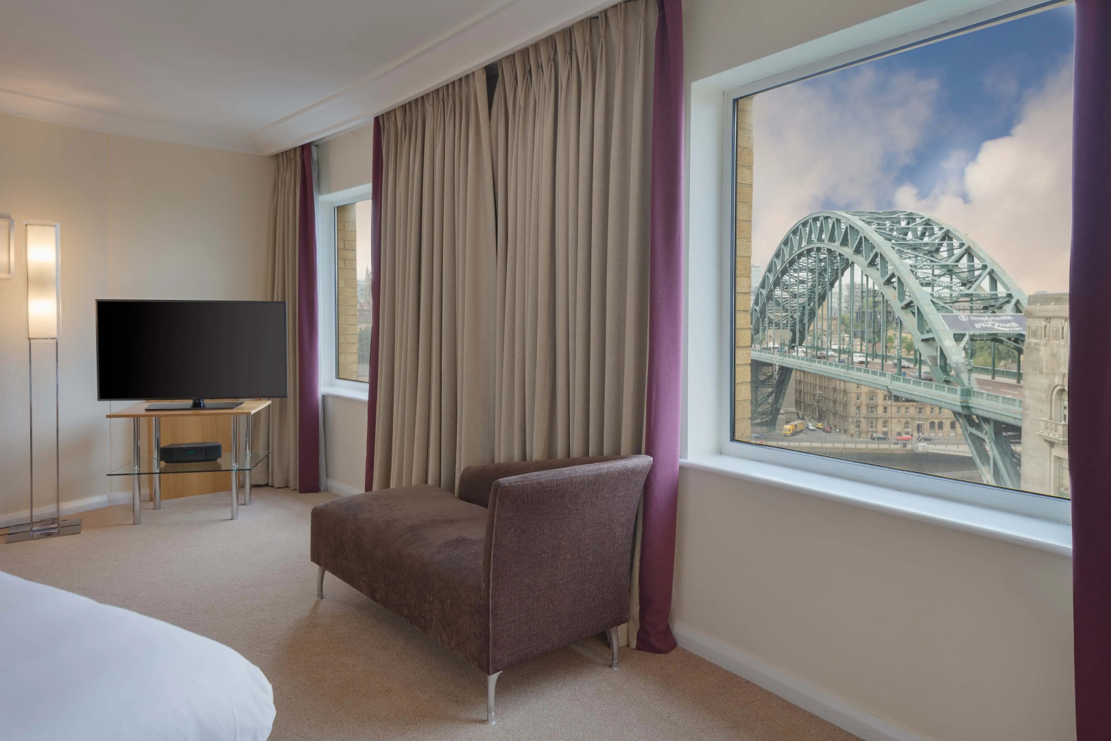 Photo - Hilton Newcastle Tyne Bridge