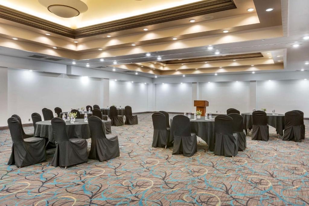 Photo - Best Western Plus El Paso Airport Hotel & Conference Center