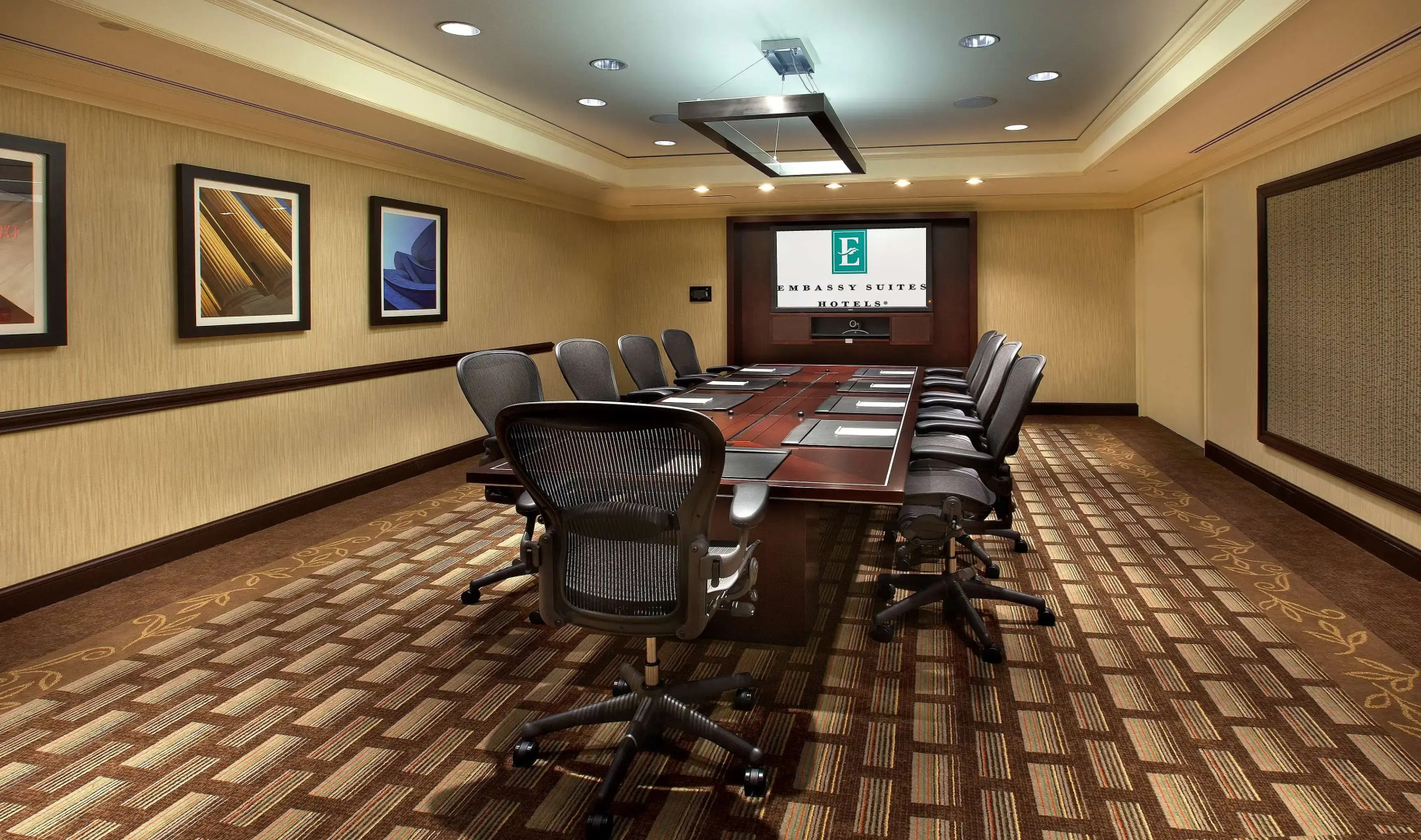 Photo - Embassy Suites by Hilton Washington DC Chevy Chase Pavilion