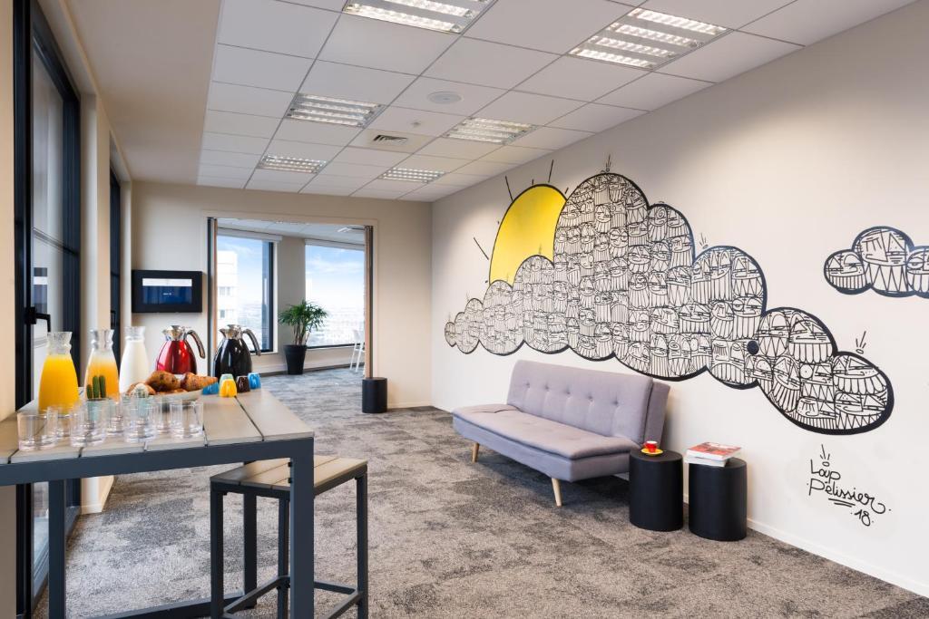 Photo - The Originals Boutique, Hôtel Maison Montmartre Paris Les Puces