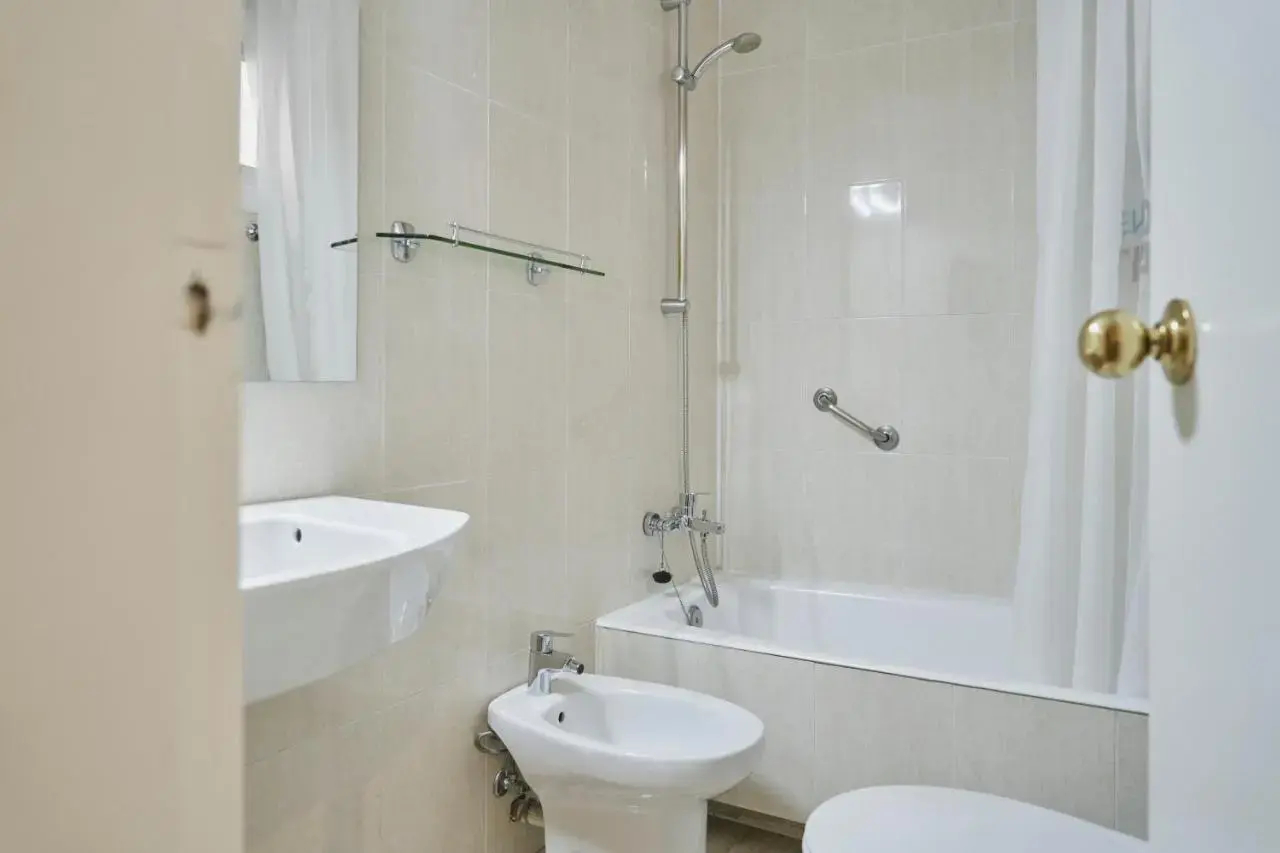 Foto - Mesón Castilla Atiram Hotels