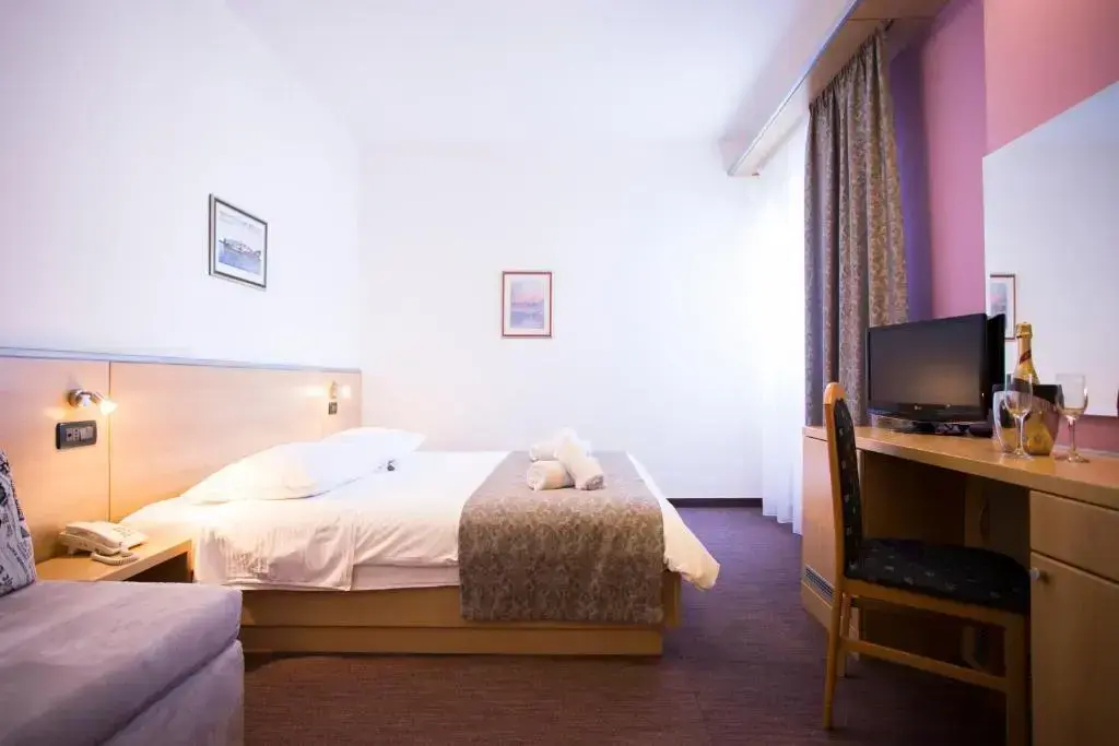 Photo - Hotel More