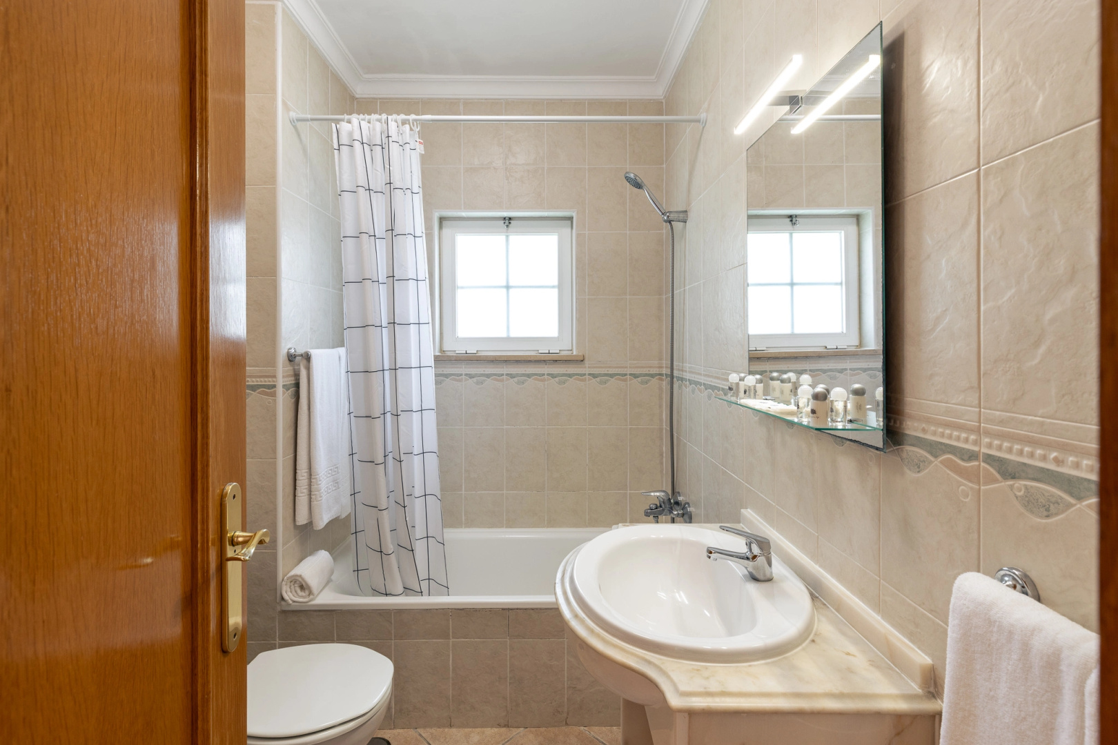 Photo - Praia da Lota Resort - Hotel & Apartments