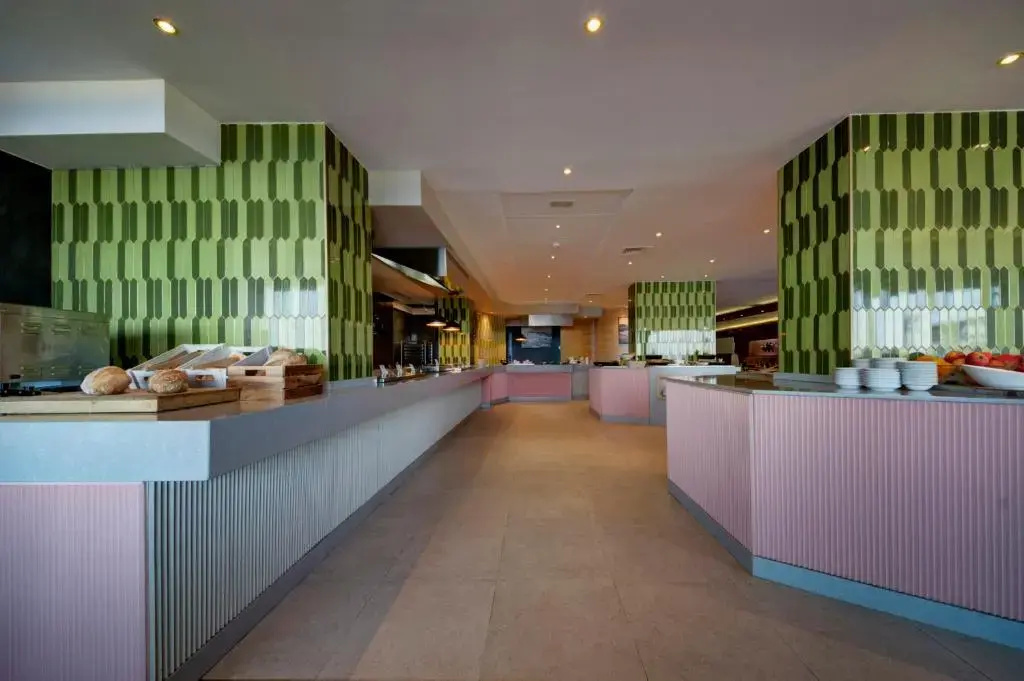 Photo - The Preluna Hotel