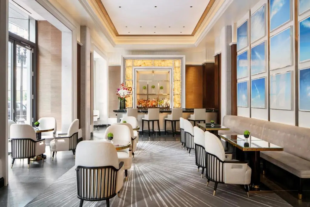 Photo - Four Seasons Hotel One Dalton Street, Boston