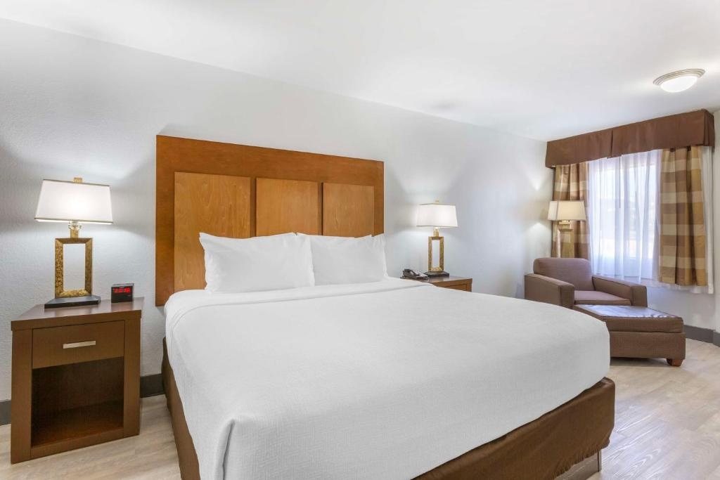 Photo - Best Western Plus El Paso Airport Hotel & Conference Center