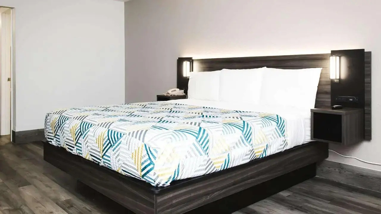 Photo - Motel 6 Houston, TX - Medical Center - NRG Stadium