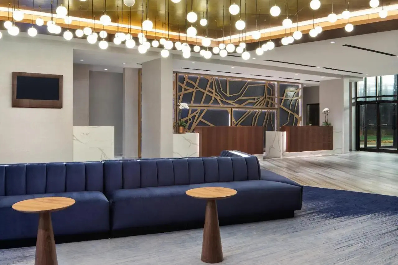 Foto - DoubleTree by Hilton Hotel Newark Airport