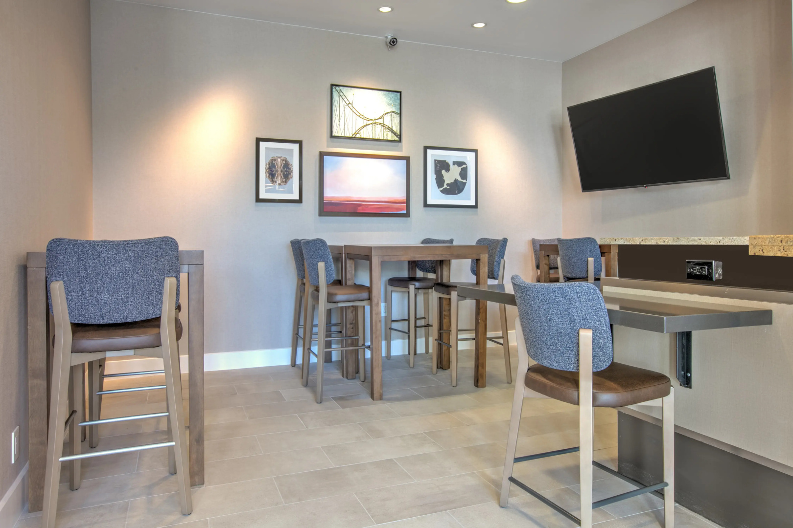 Photo - Hilton Garden Inn Dallas Arlington