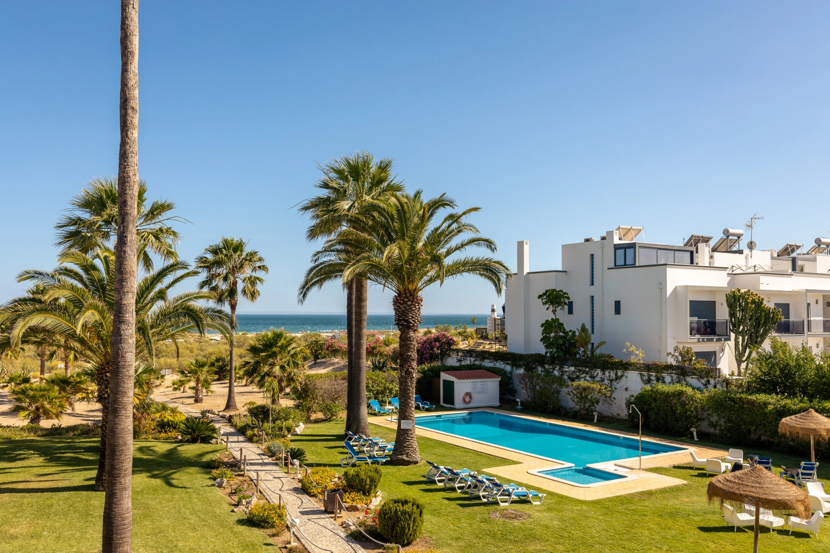 Photo - Praia da Lota Resort - Hotel & Apartments