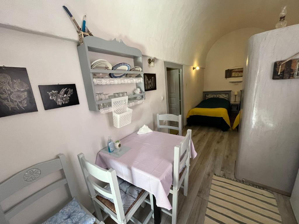 Photo - Emmantina Houses