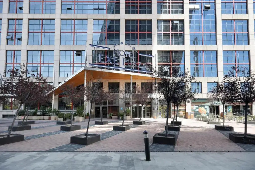 Photo - Exe Plaza