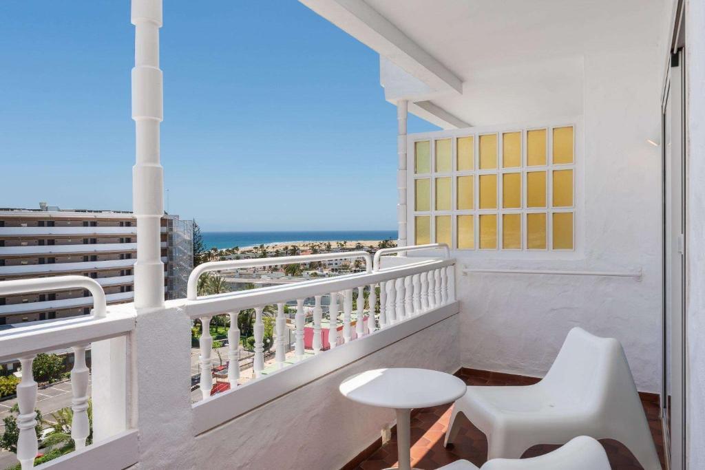 Foto - Gold By Marina - Adults only