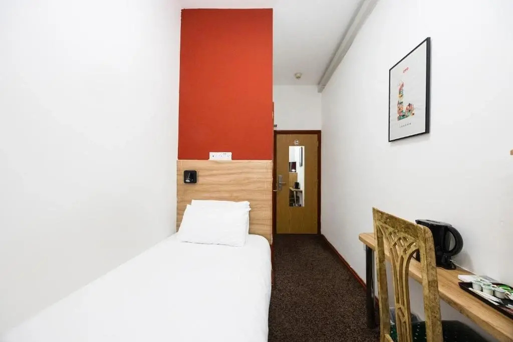 Photo - Arinza Hotel, London Ilford